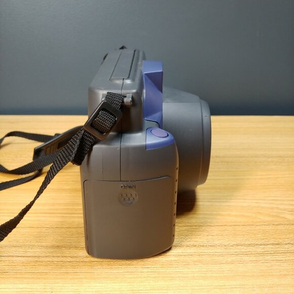 Vintage Fujifilm Instax 100 Instant Film Camera Wide Format Fujinon Lens JAPAN - Picture 6 of 12